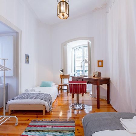 Spacious, Bright And Sunny Apartment, By Timecooler Lissabon Exterior foto