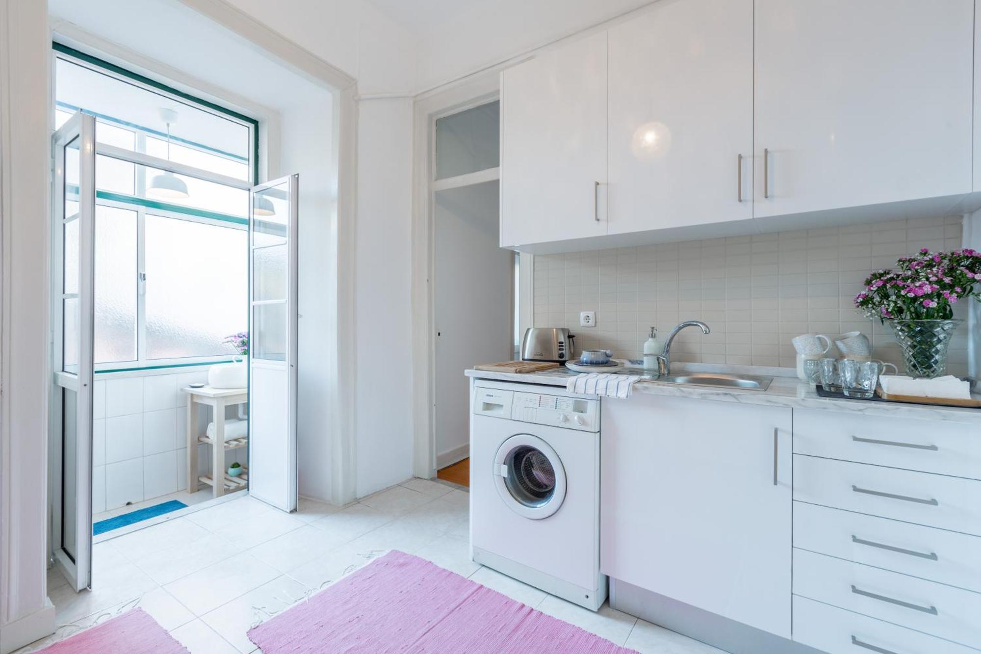 Spacious, Bright And Sunny Apartment, By Timecooler Lissabon Exterior foto