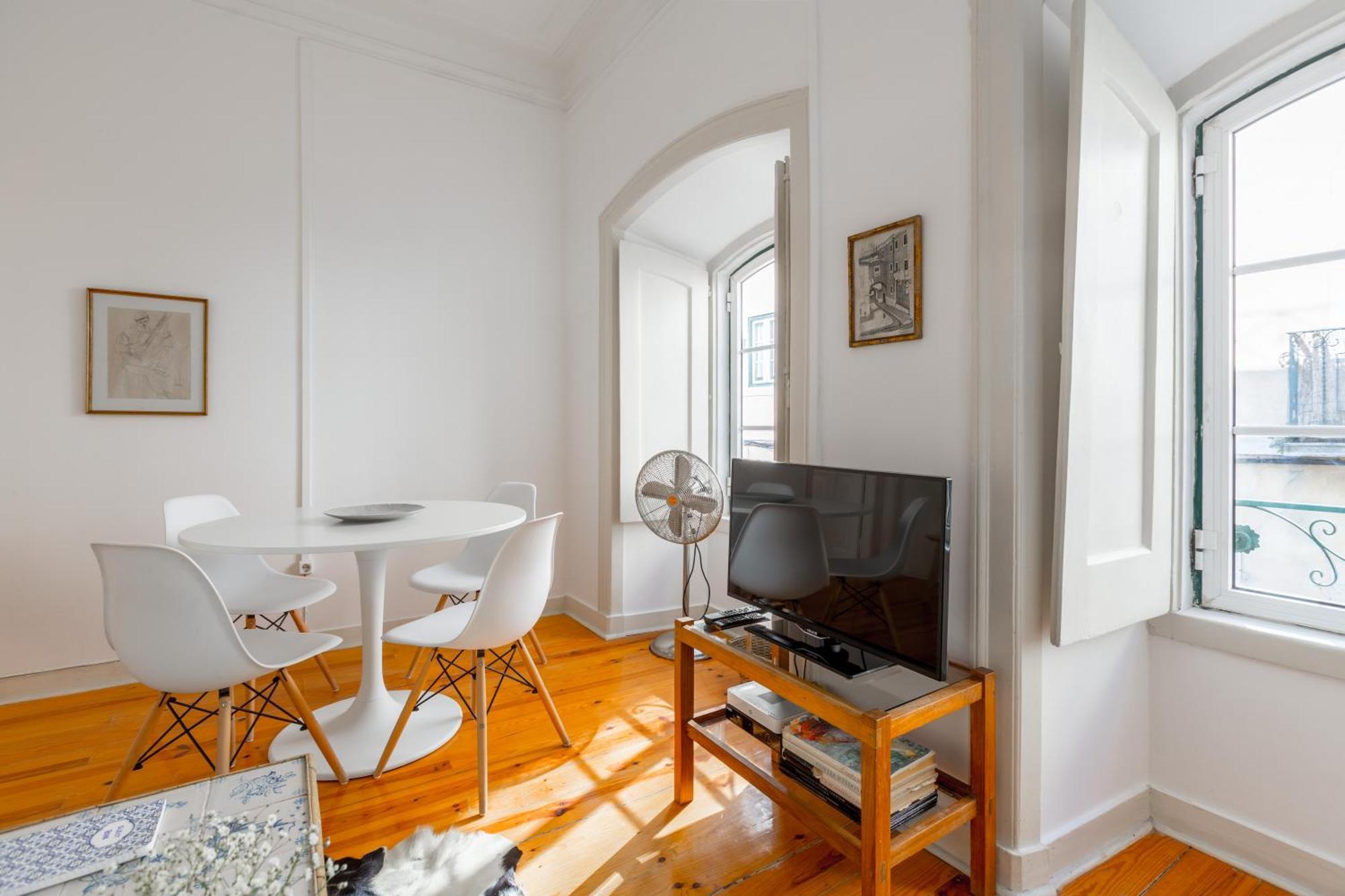 Spacious, Bright And Sunny Apartment, By Timecooler Lissabon Exterior foto
