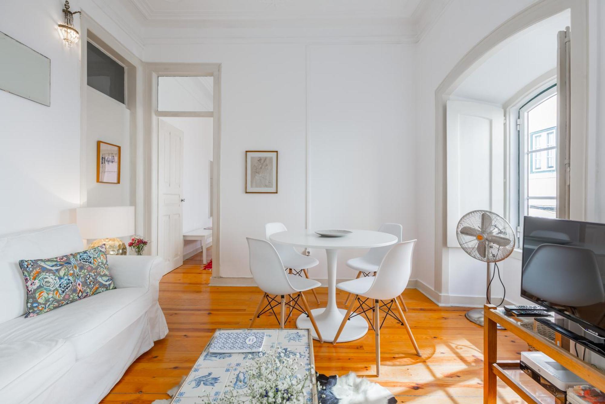 Spacious, Bright And Sunny Apartment, By Timecooler Lissabon Exterior foto